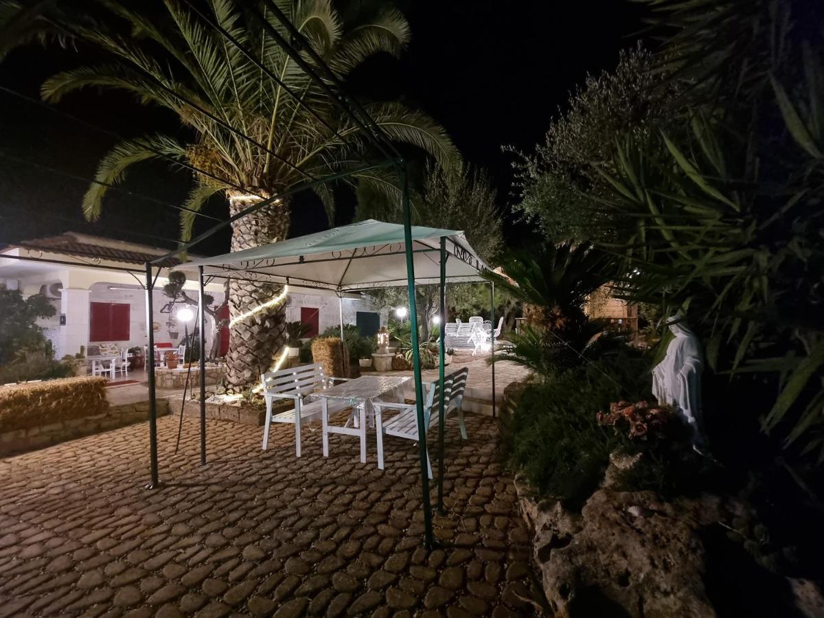 Bed and Breakfast Il Trulletto Impalata Exterior foto
