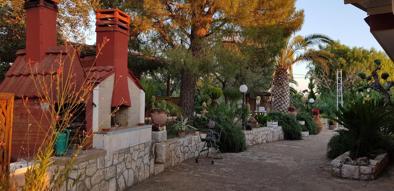 Bed and Breakfast Il Trulletto Impalata Exterior foto
